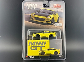 752 Nissan Z Pandem Ikazuchi Yellow